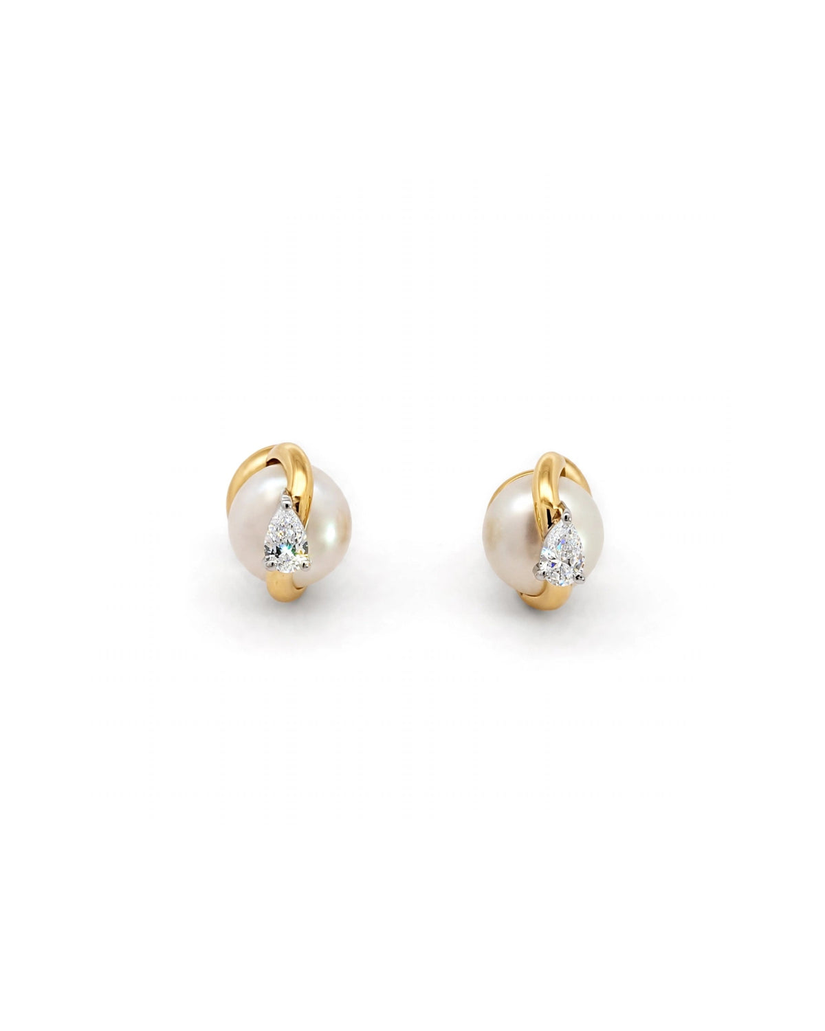 Xara Spectra Earring