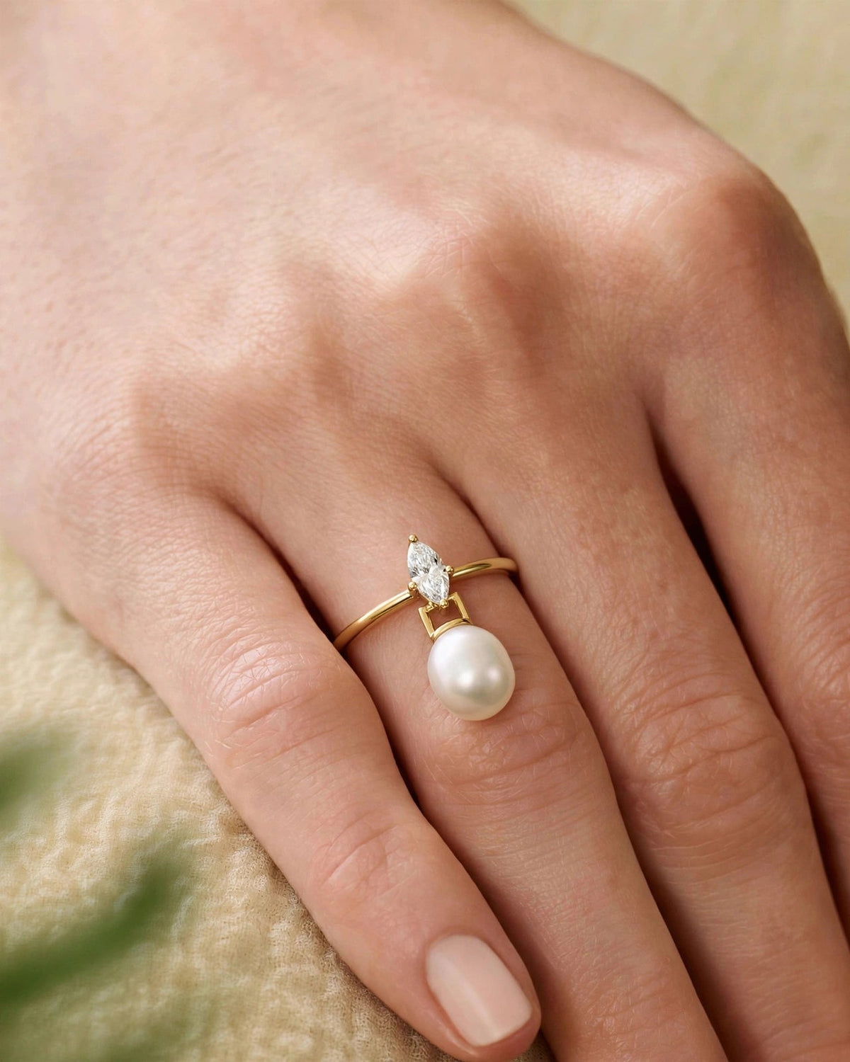 Zora Spectra Ring